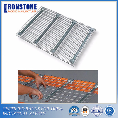 ঝালাই জলপ্রপাত Galvanized ফিনিশিং মেটাল তারের মেশ ডেক প্যালেট রাক জন্য